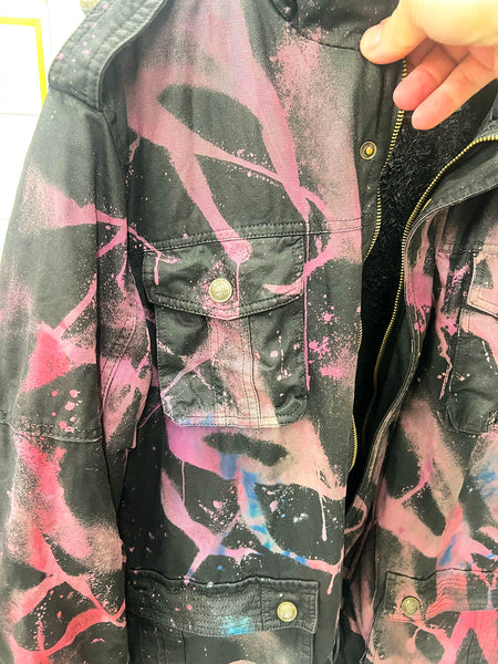 NEVER SLEEP URBAN CAMO MAGENTA & BLACK JACKET L
